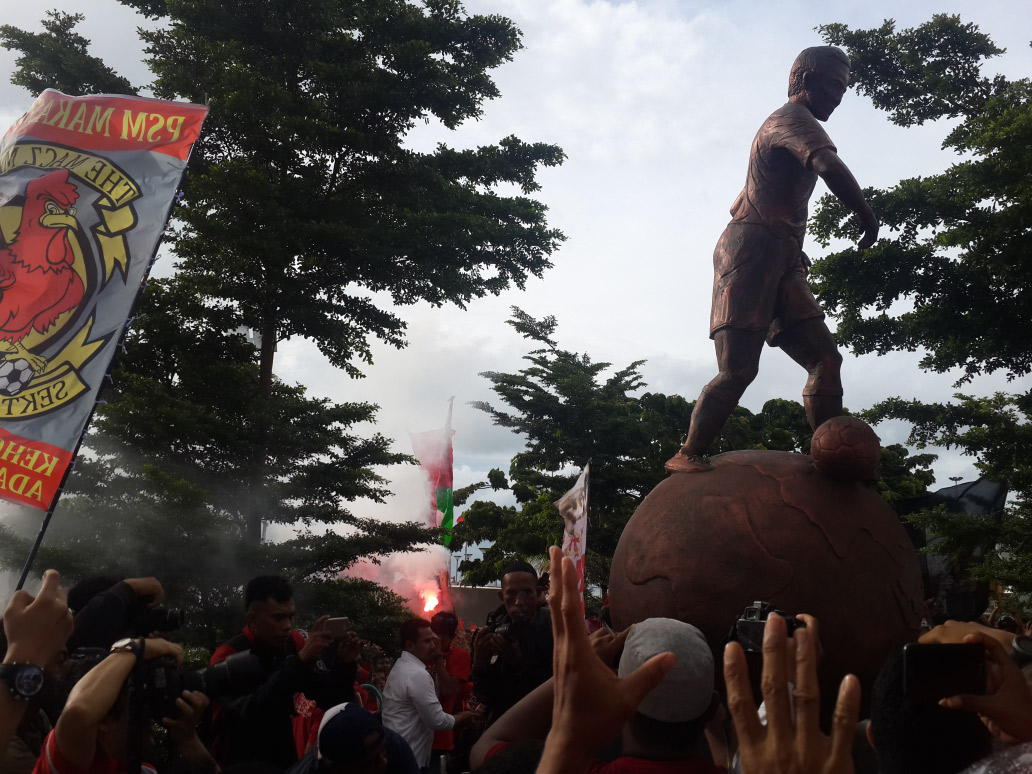 [Foto] The Macz Man Turut Meresmikan Patung Ramang
