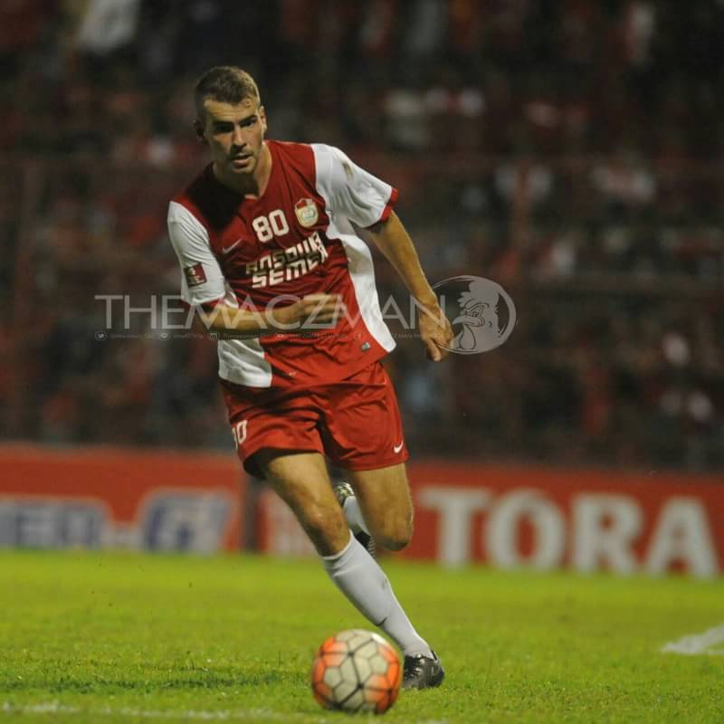 Willem Jan Pluim Dipilih Suporter Sebagai Man of the Match