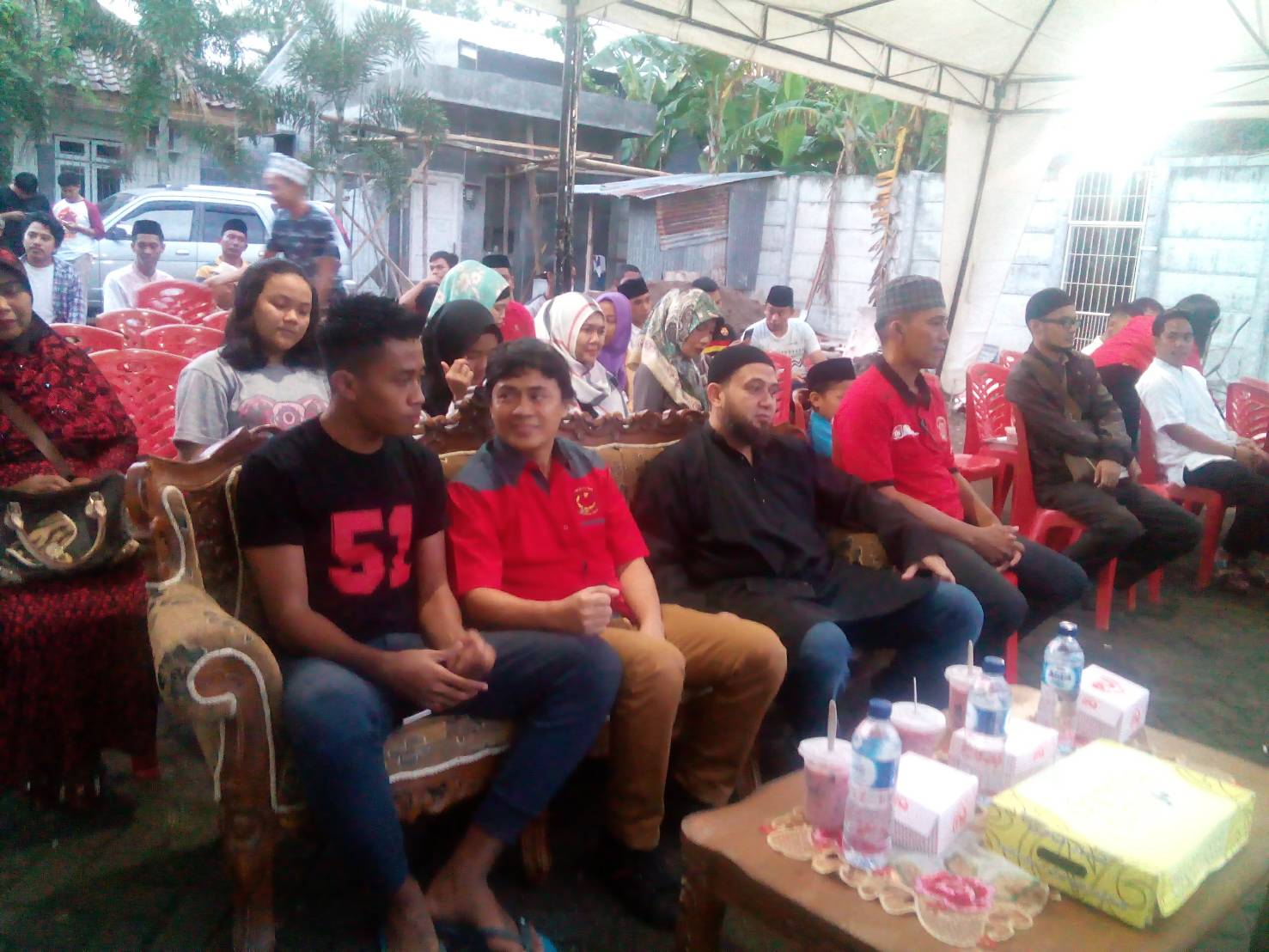 The Macz Girl dan Manajemen PSM Berbagi Dengan Anak Yatim