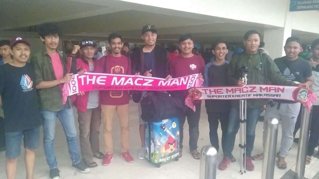 The Macz Man Menjemput Hamka di Bandara