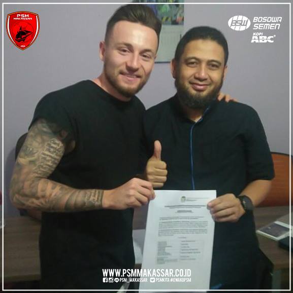Marc Klok Resmi Tandatangan Kontrak